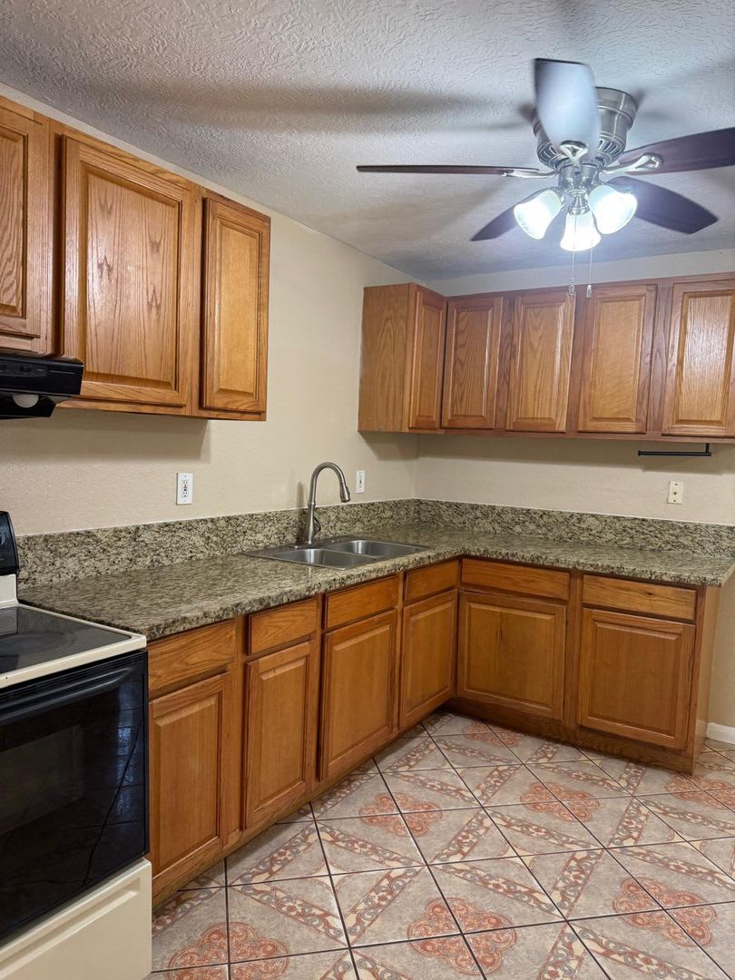 3 Bedr/ 1 bath Beautiful Home in Beaumont, TX – photo 5