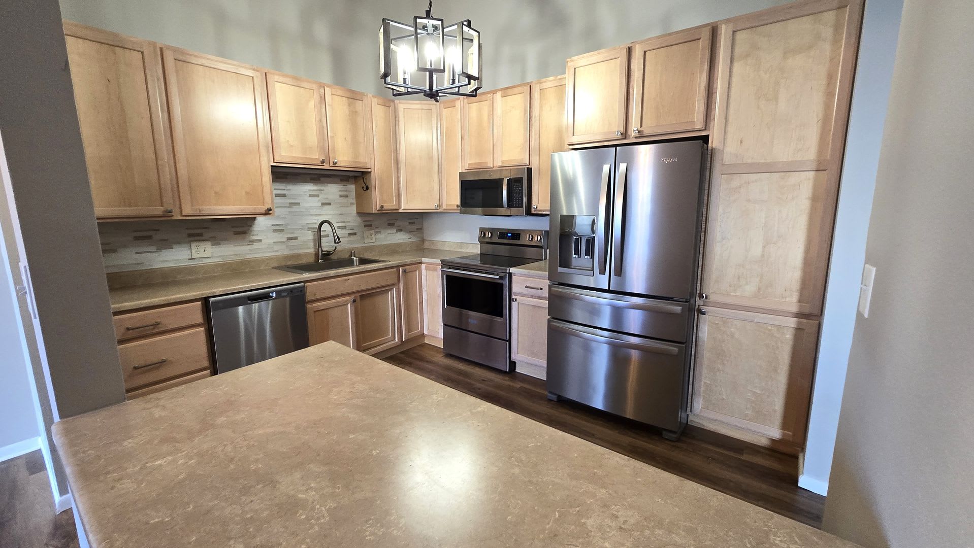 3 Bedroom, 2 Bathroom, Home With A 2 Car Garage For Rent In Indian Hills – photo 3