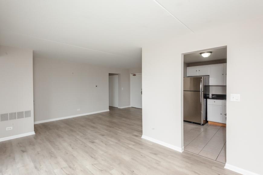 1460 Fairlane Drive – photo 3