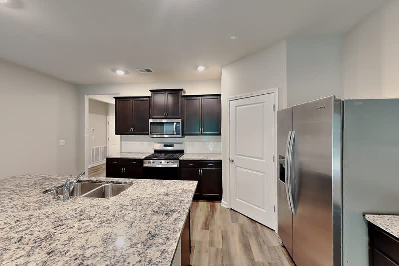 5071 Shellback Dr – photo 3