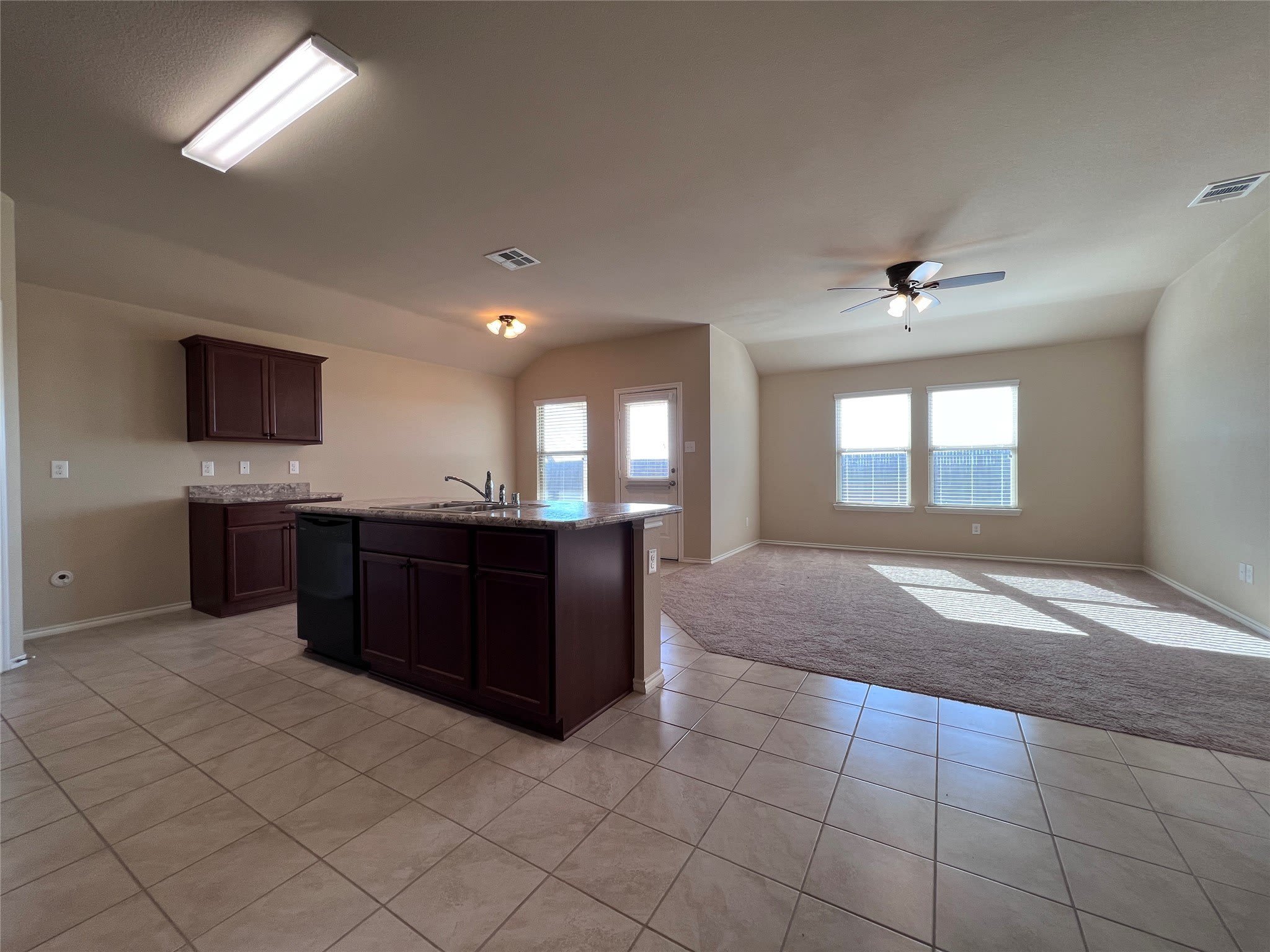319 Plum Drive – photo 2