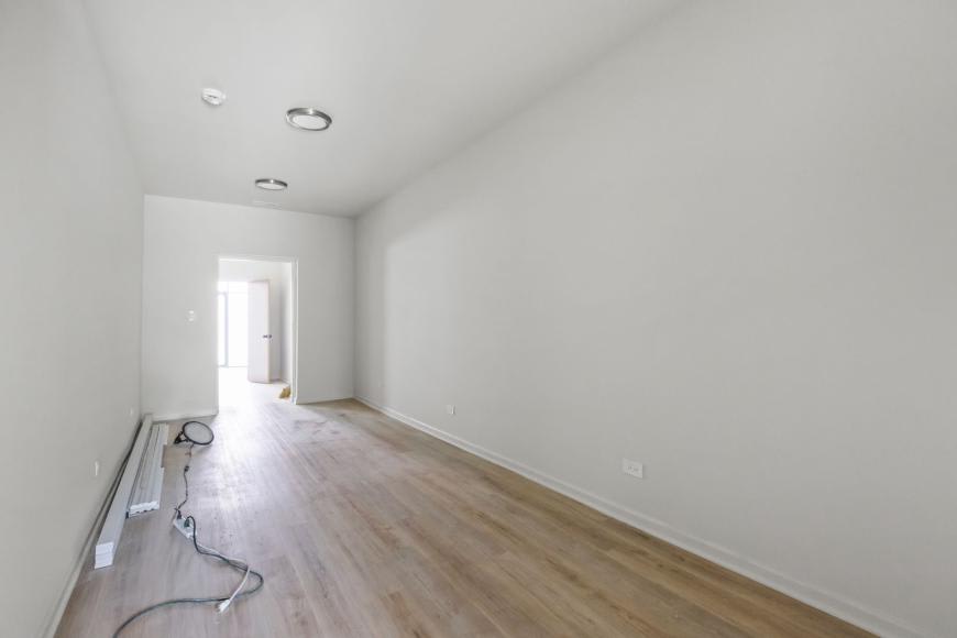 3121 N California – photo 4