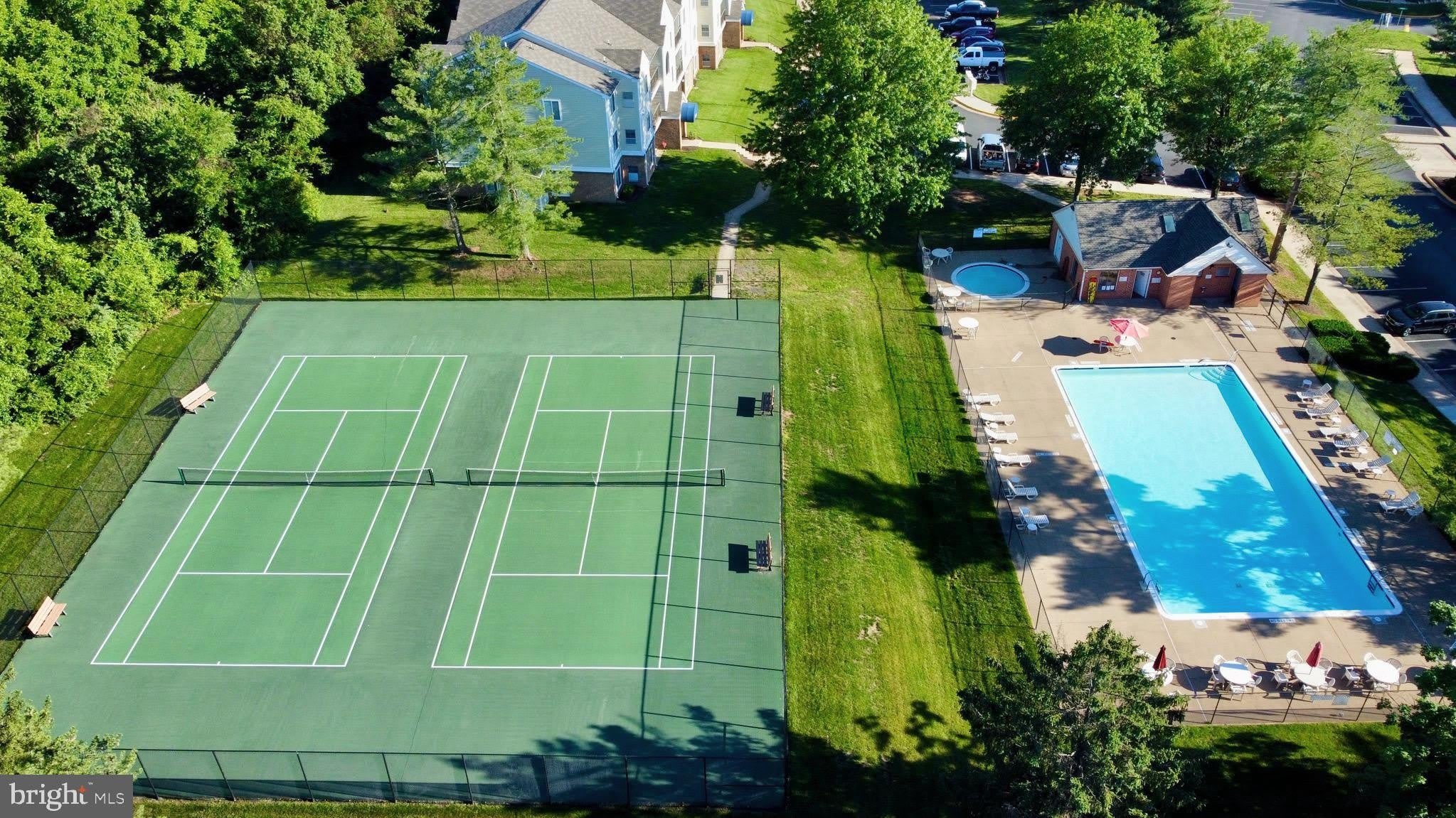 9563 BATTERY HEIGHTS Boulevard – photo 5