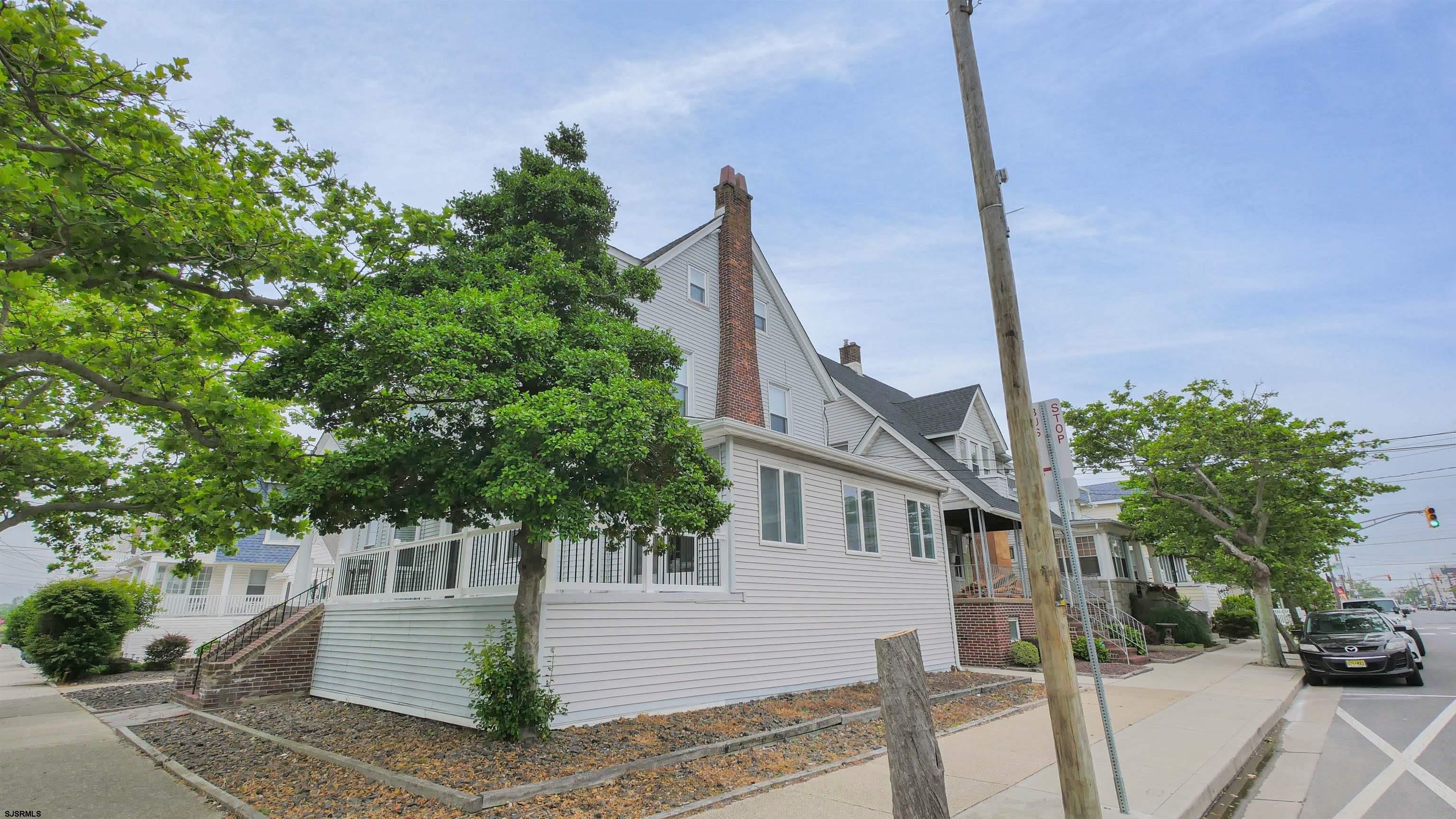 1 N Surrey Ave – photo 3