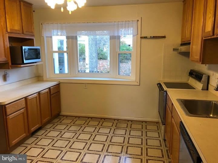 3532 QUEEN Drive – photo 5