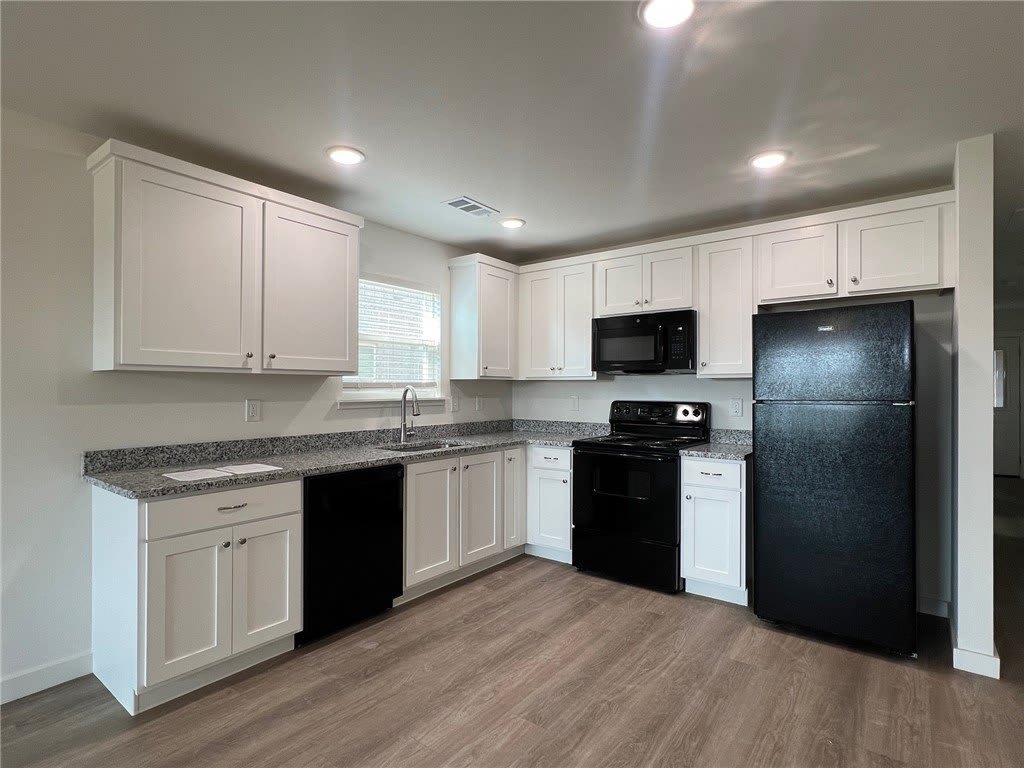 6809 NW Toby Street – photo 5