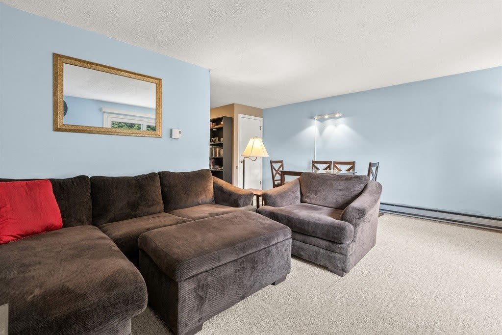 180 Main St – photo 4