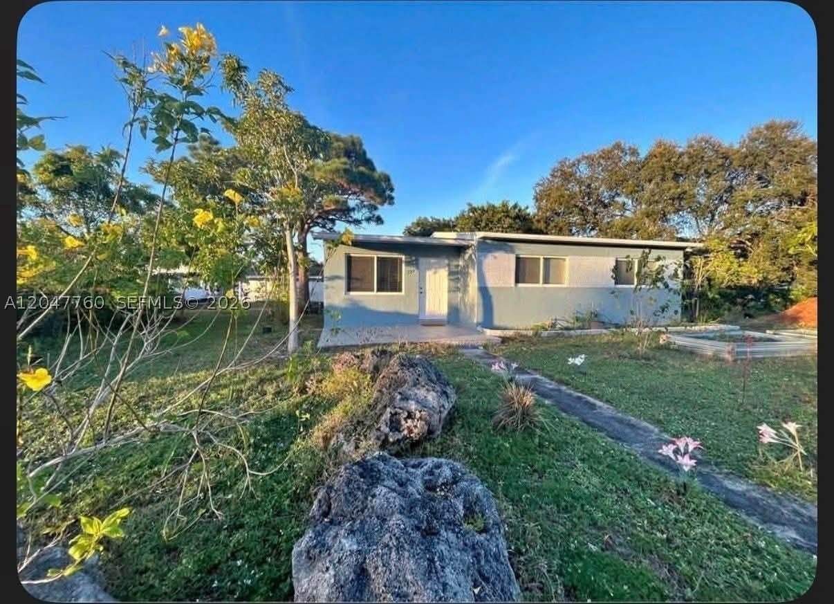 227 Sw 22Nd Ave – photo 1