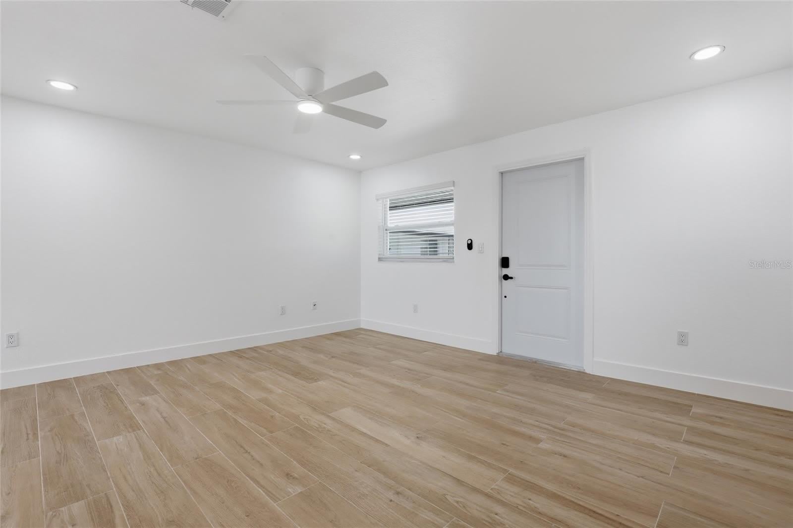 4460 OAKLEY Street – photo 5