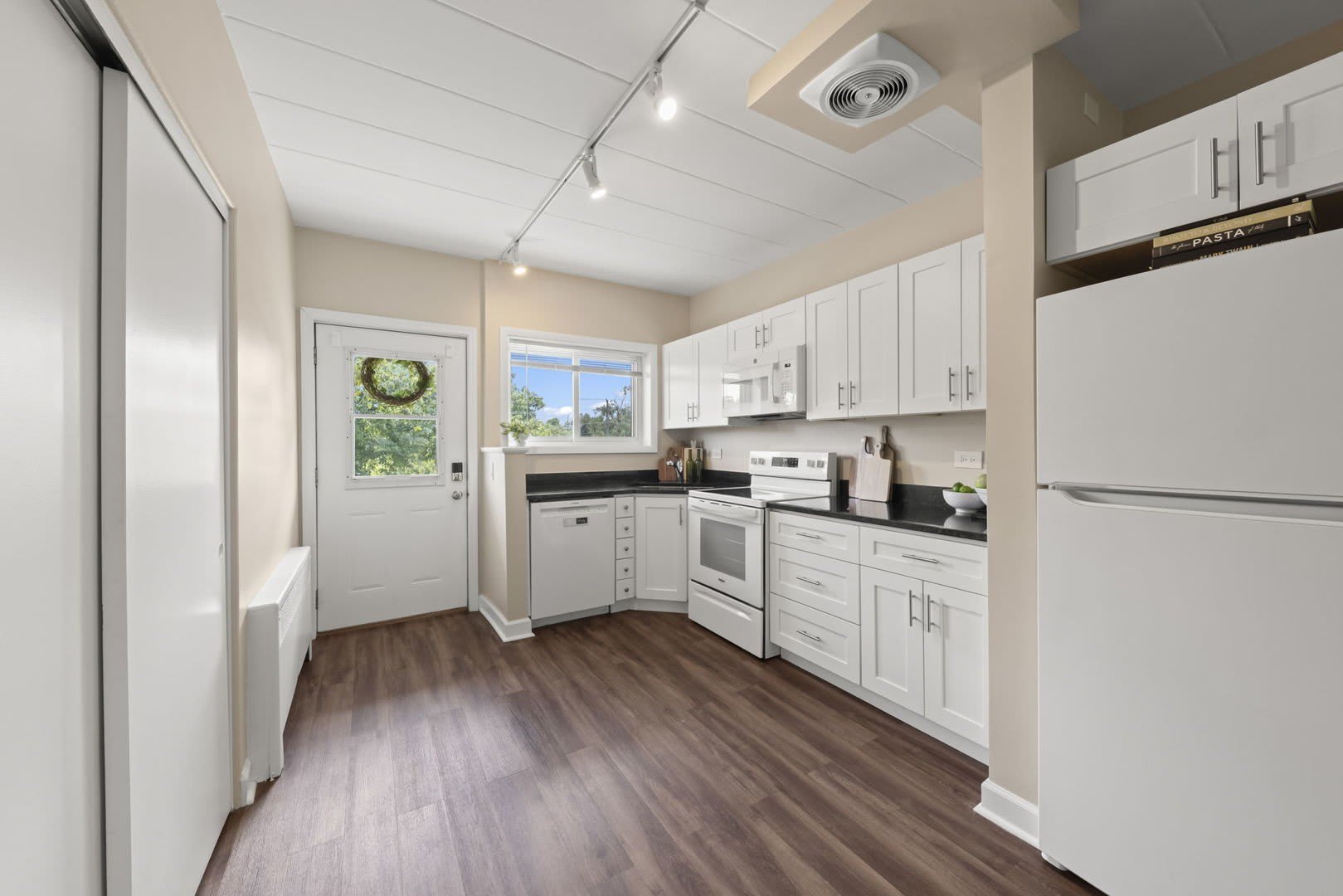 1307 College Avenue – photo 3