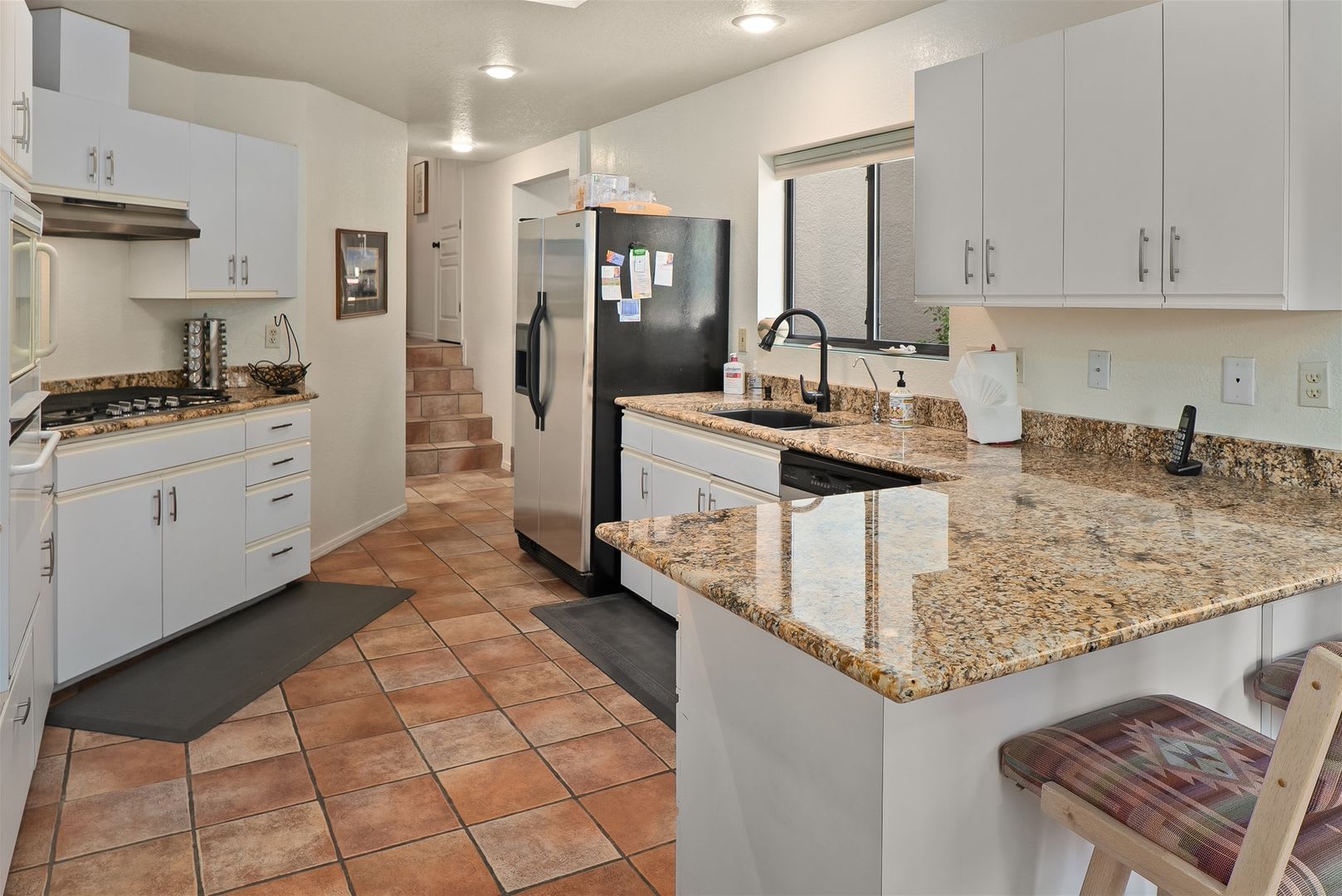 Home in VOC with views and hot tub – photo 5