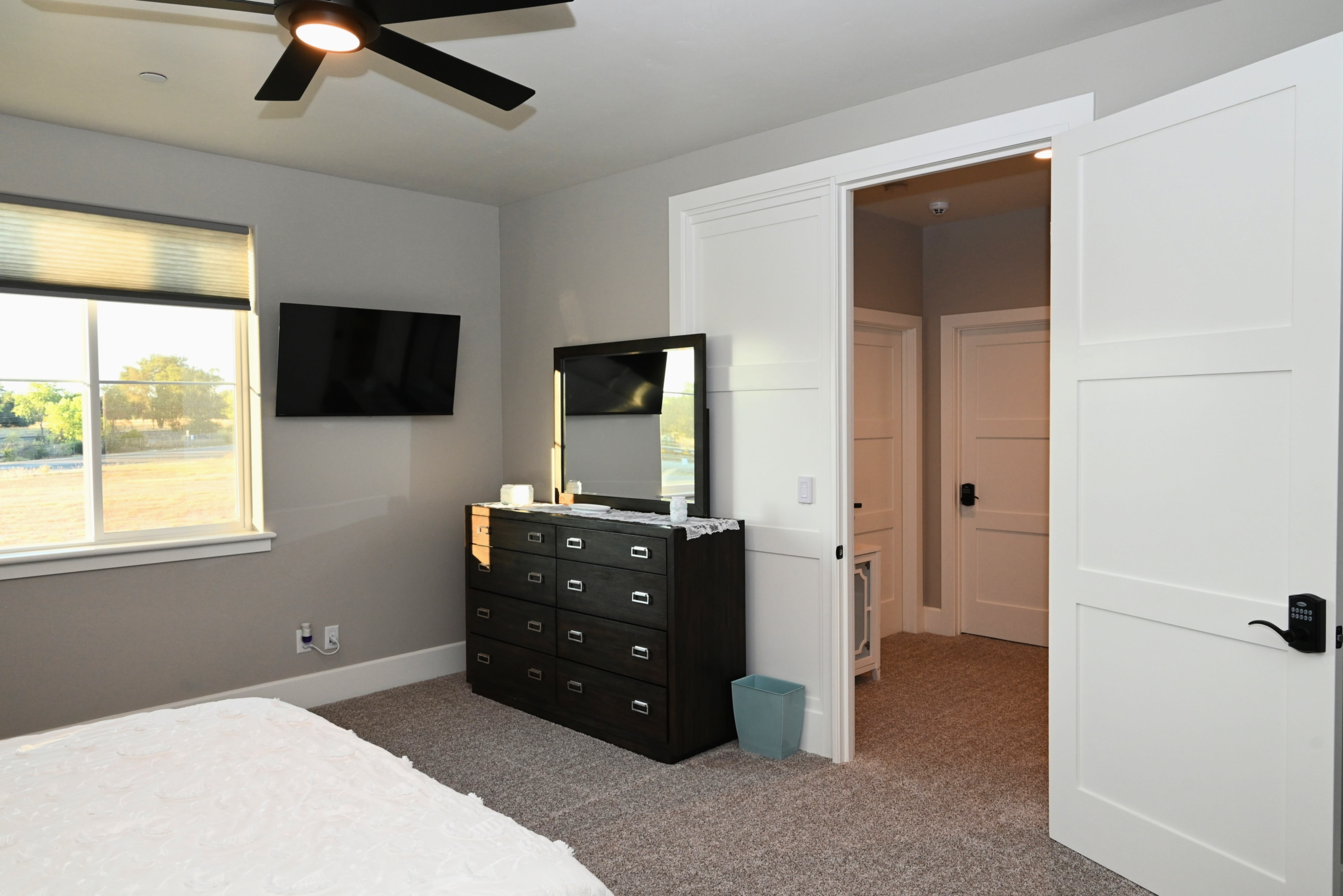 3202 Taylor Vlg Dr – photo 3