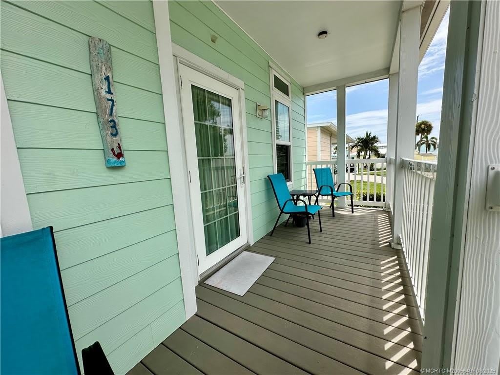 173 NE Portside Drive – photo 3