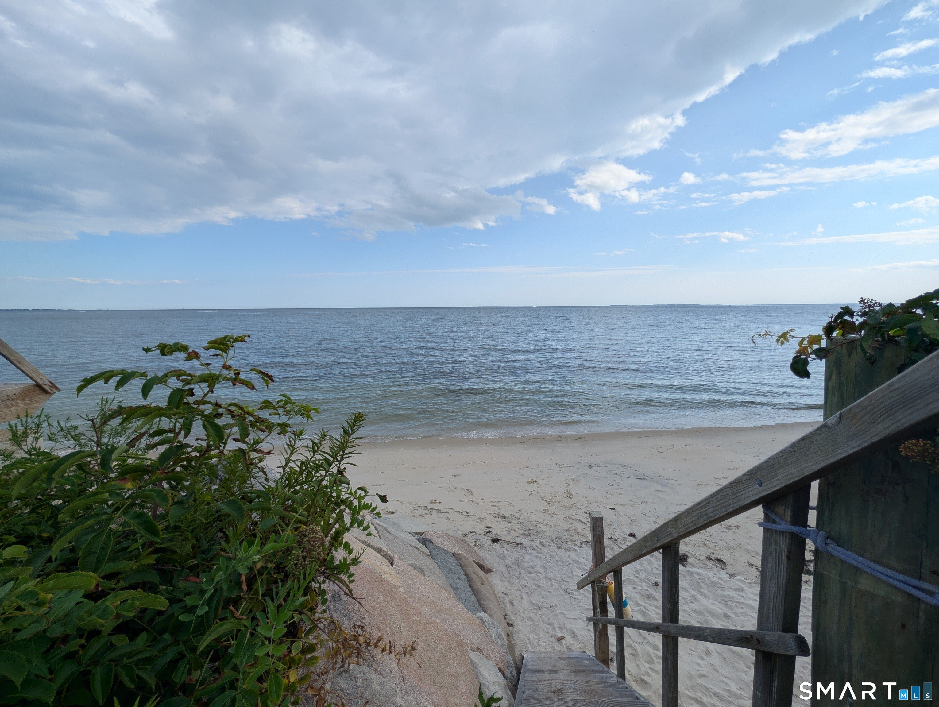 10 Shore Road – photo 1