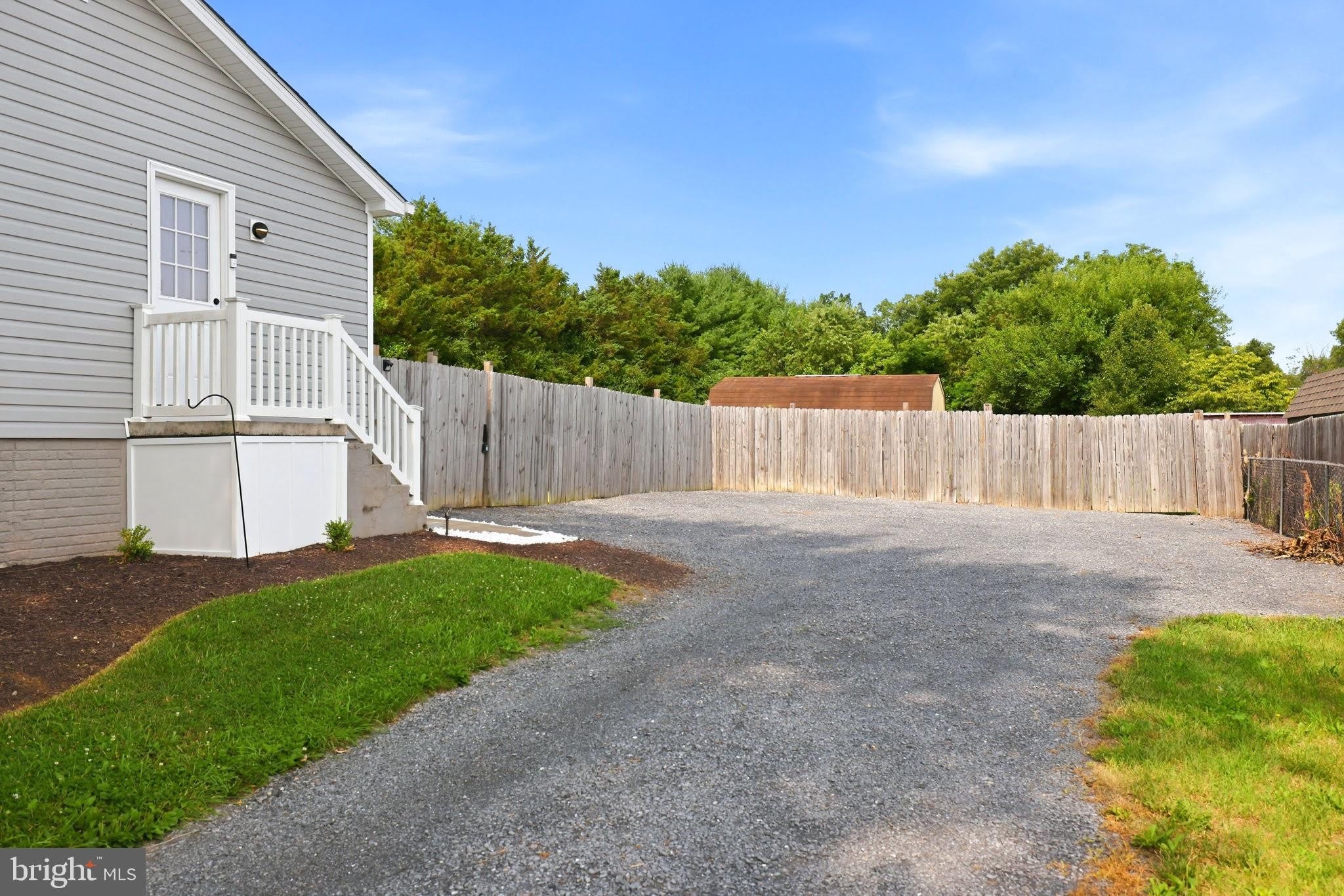306 FEGAN Road – photo 4