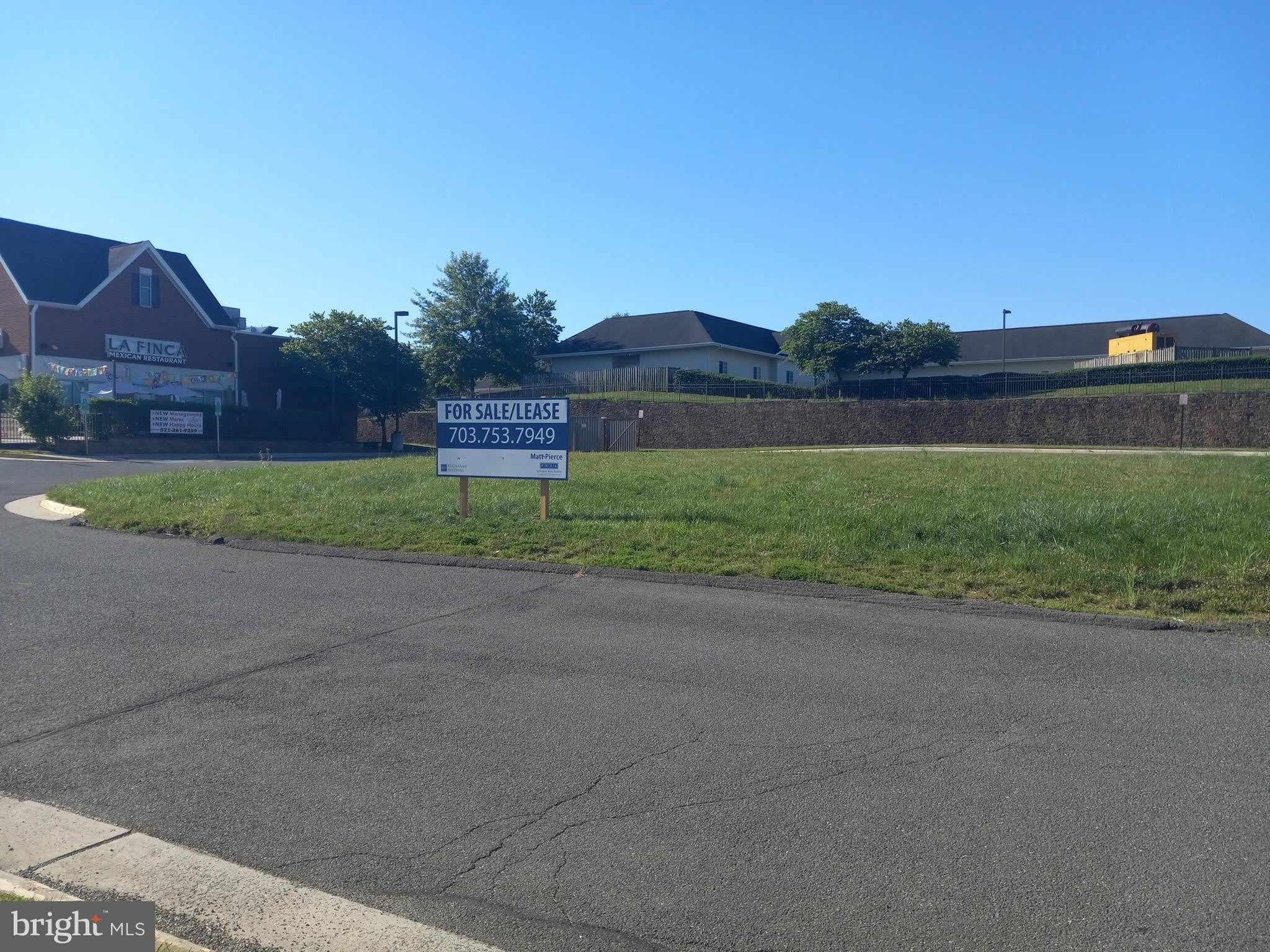 7605 HERITAGE VILLAGE Plaza – photo 3