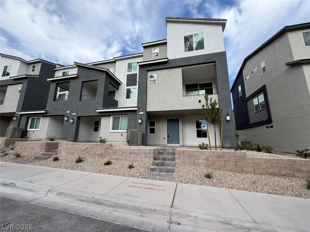 5824 Wisteria Walk Street – photo 3