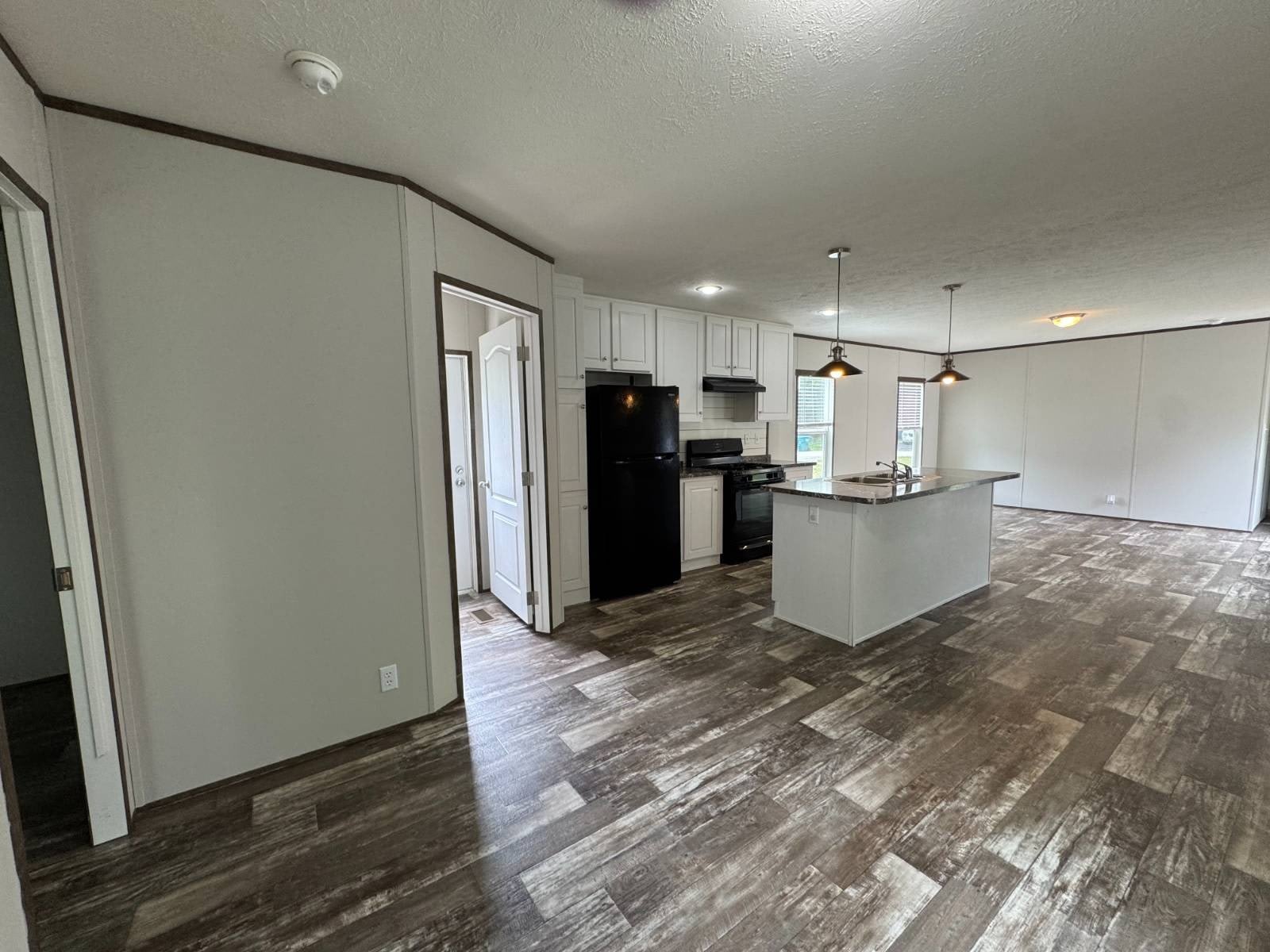 242 Wallingford Drive – photo 3