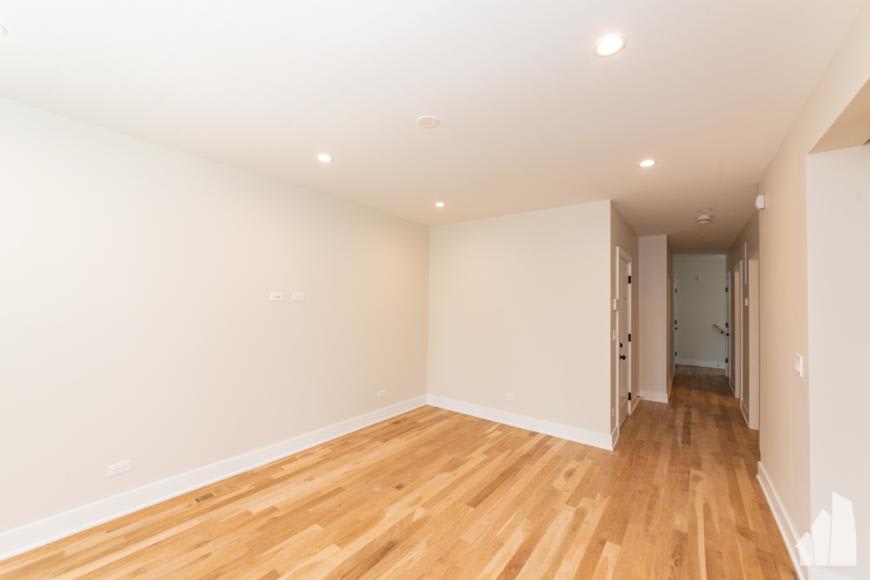 4953 N Oakley – photo 3