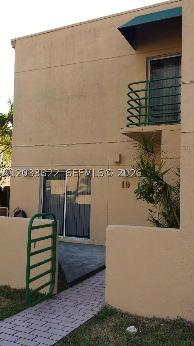 11960 SW 18th Ter – photo 1