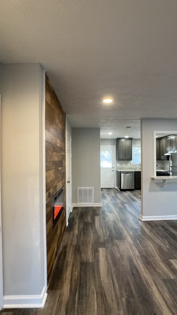 1649 Pinedale Circle Northwest – photo 4
