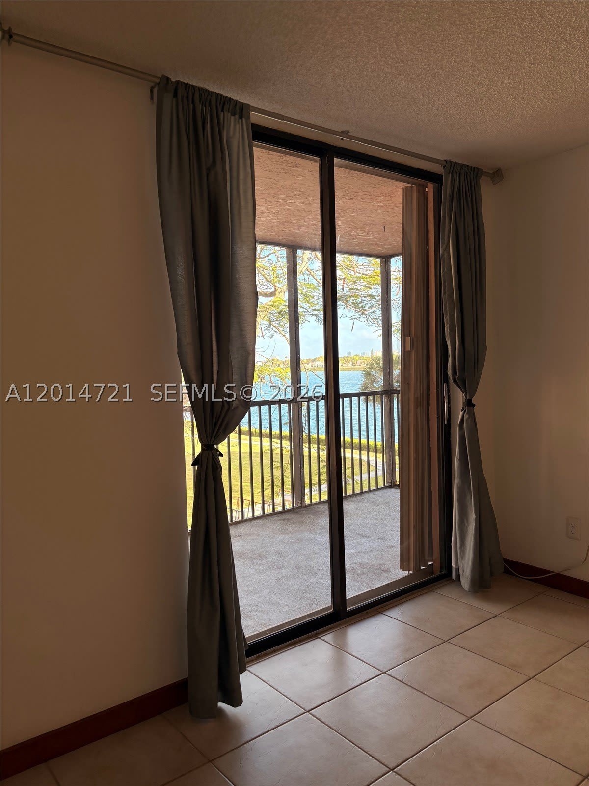 20860 San Simeon Way – photo 4