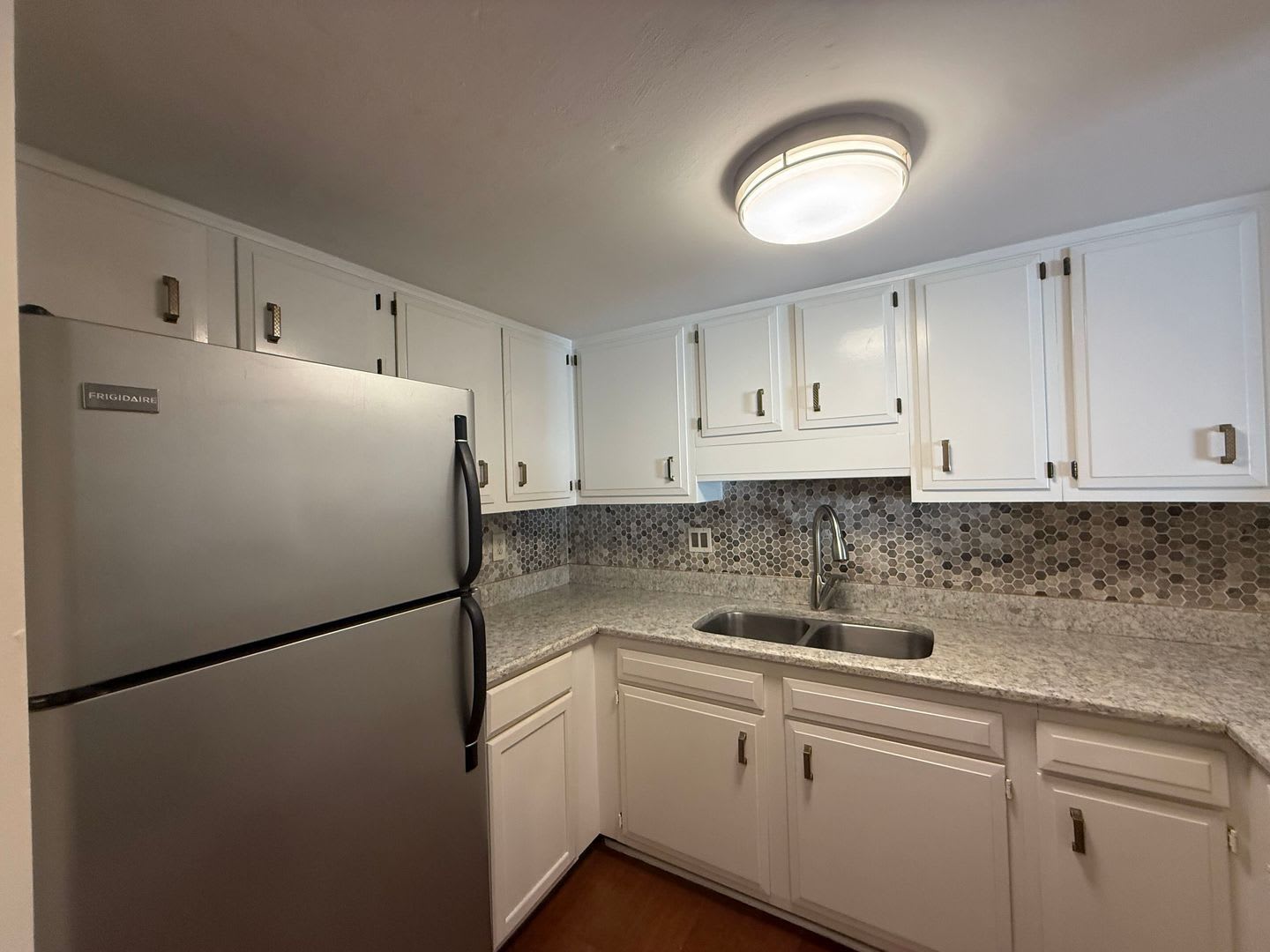 75th Ave Renovated Loft Style Townhome – photo 4