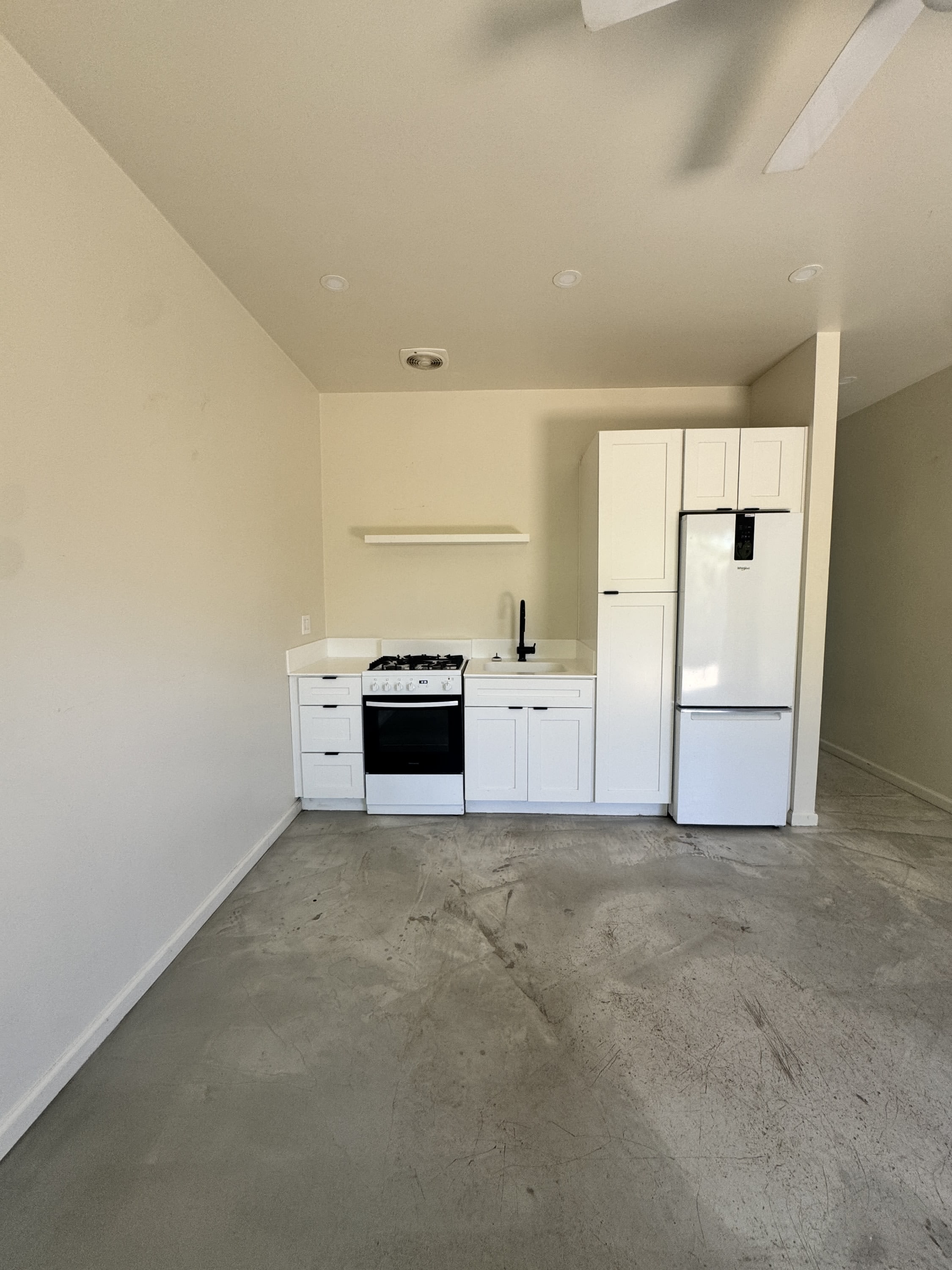 1839 W Hazelwood St. – photo 4