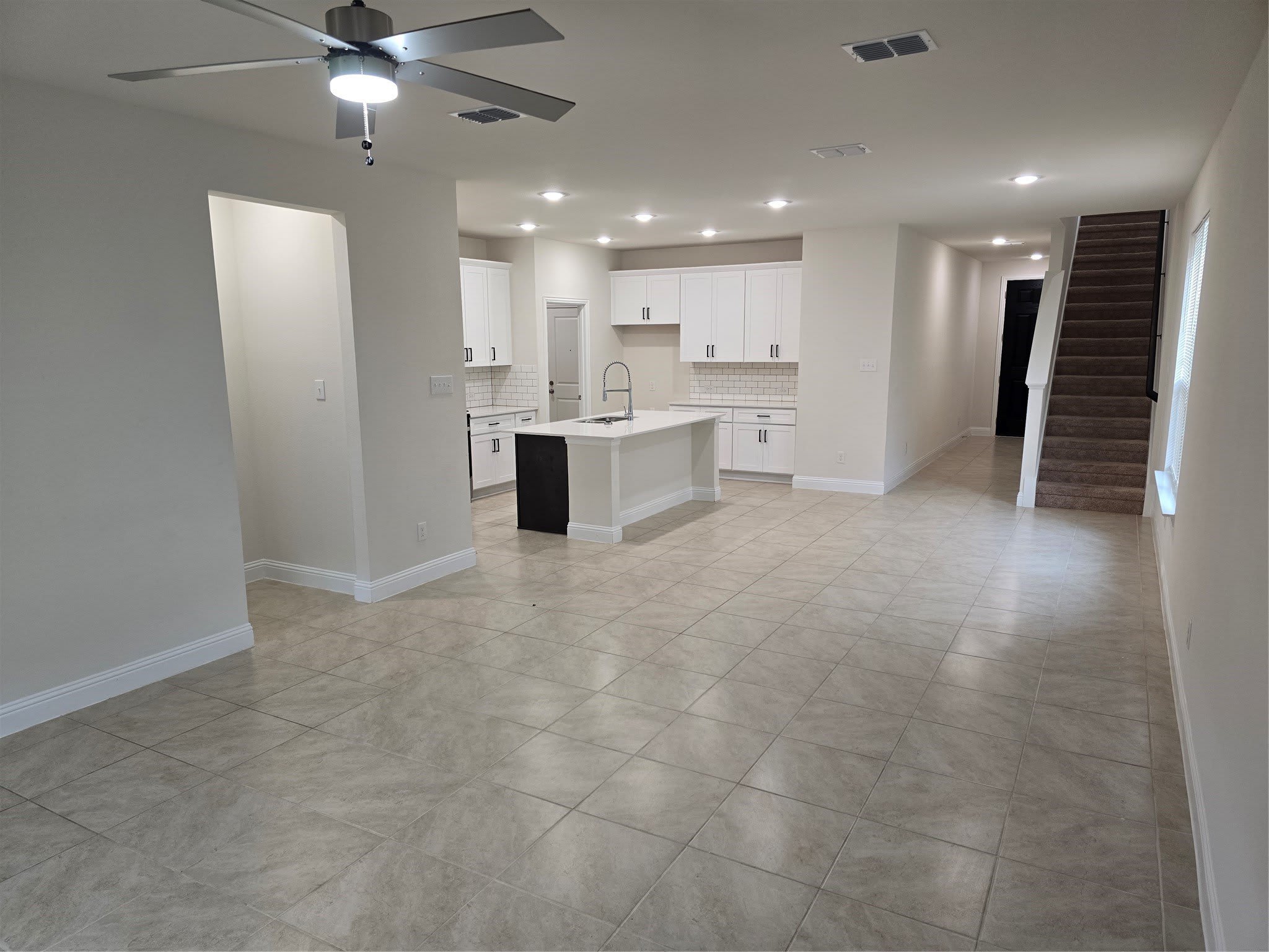 1805 Acosta Drive – photo 5