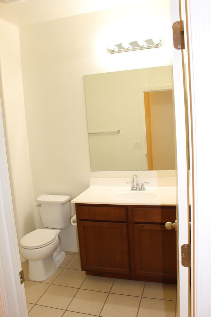 Single Story 4 Bedroom 2 Bath Villago Community – photo 5