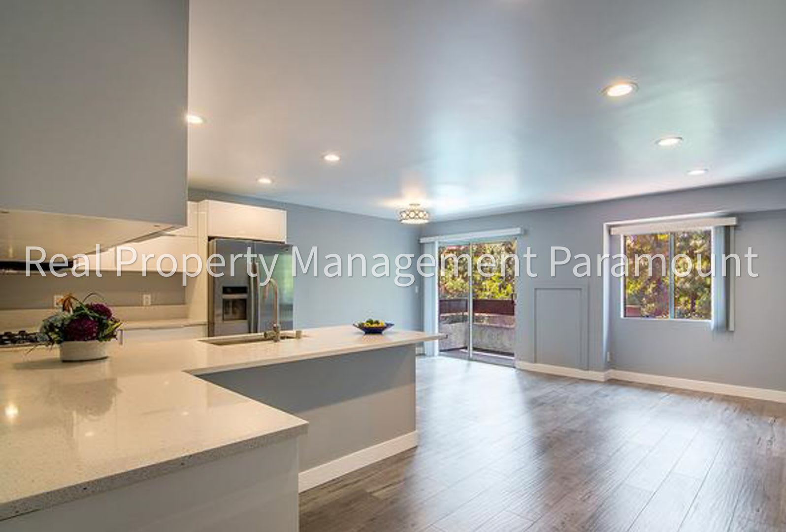 Spacious Condo With Relaxing Pool Views – photo 1
