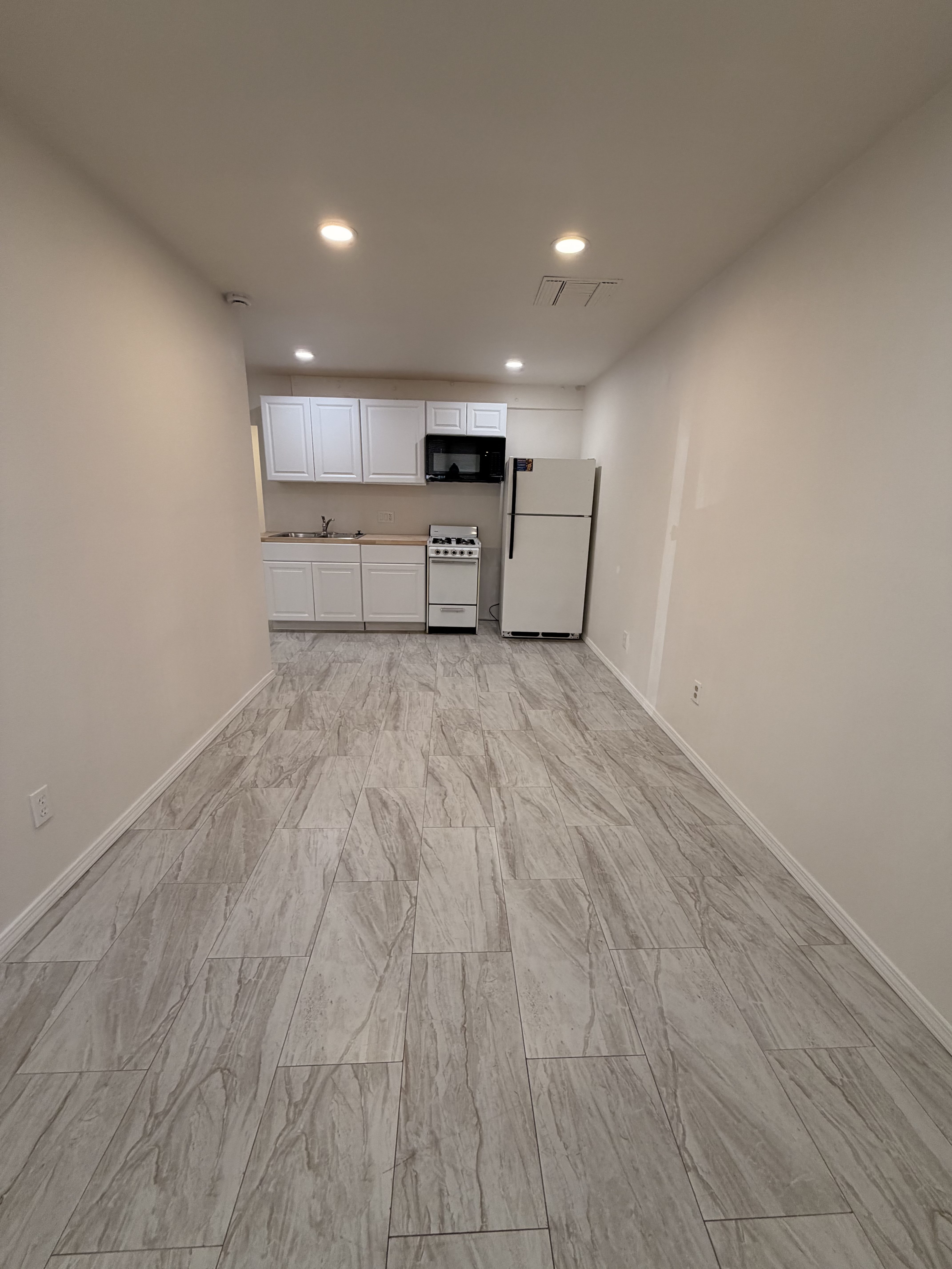 54045 Pine Crest Ave – photo 5