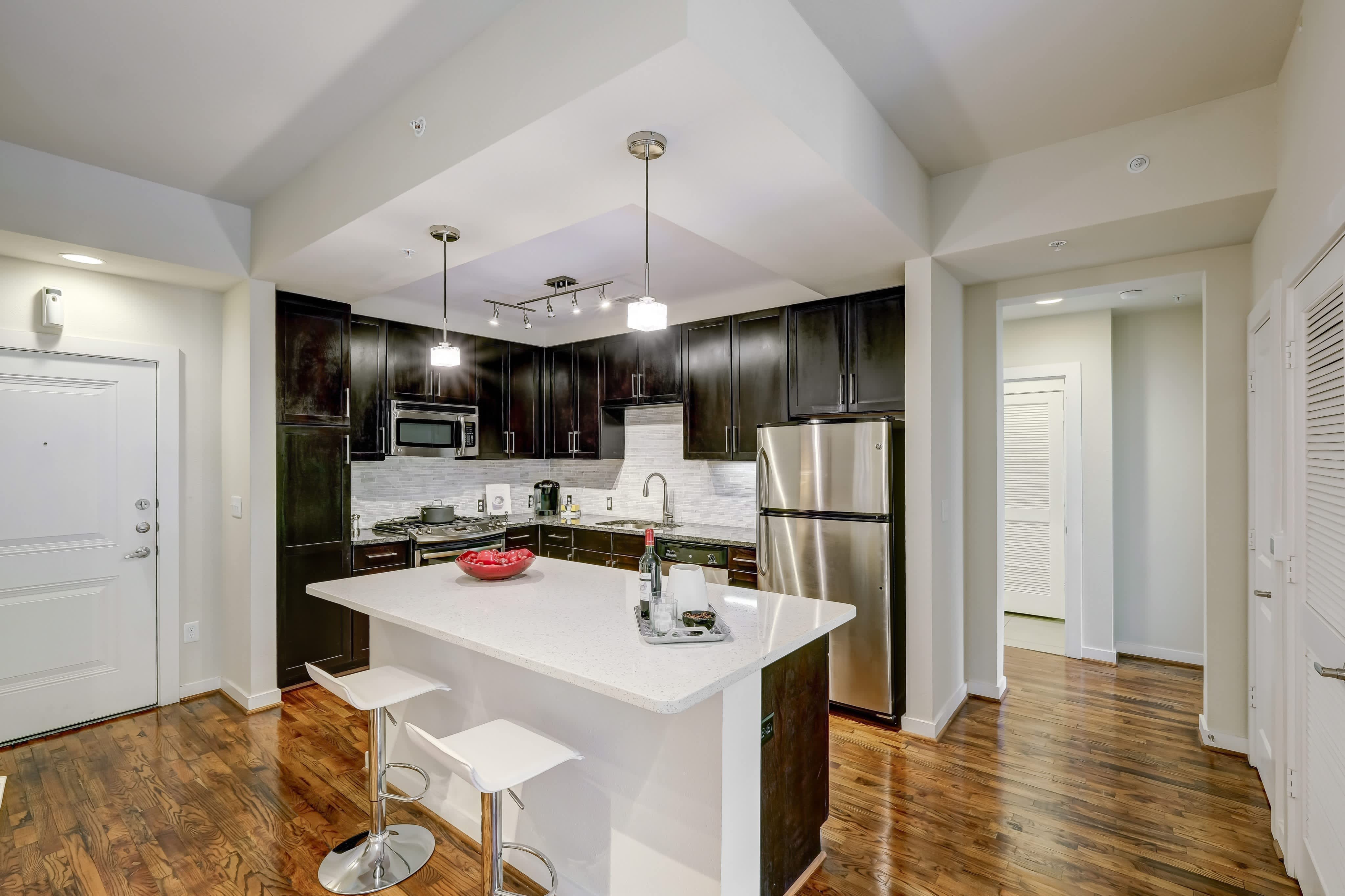 2900 West Dallas – photo 2