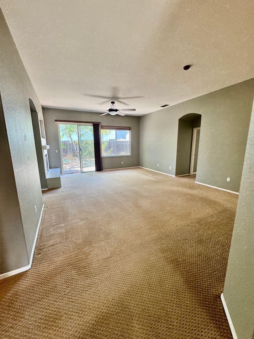 Great Court Location Near Galleria Roseville & Hwy 65 – photo 2