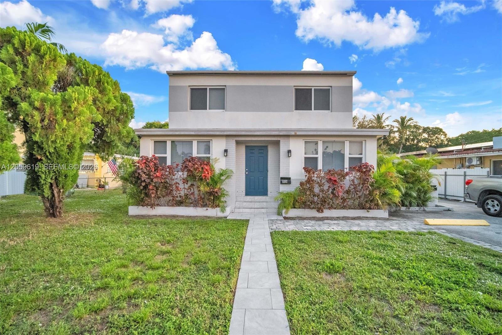 3030 Nw 16Th St – photo 1