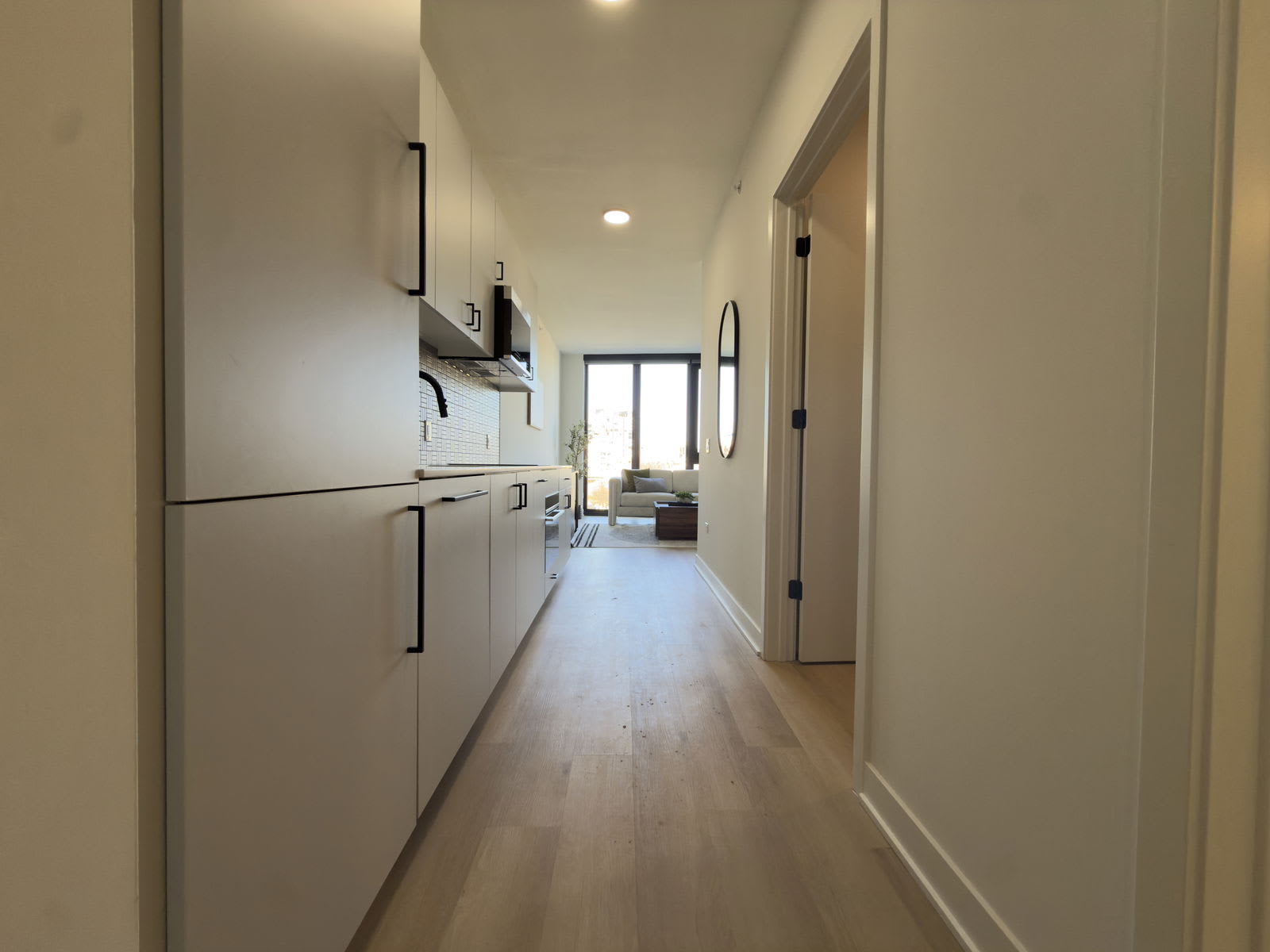 1100 West Grand Avenue – photo 2