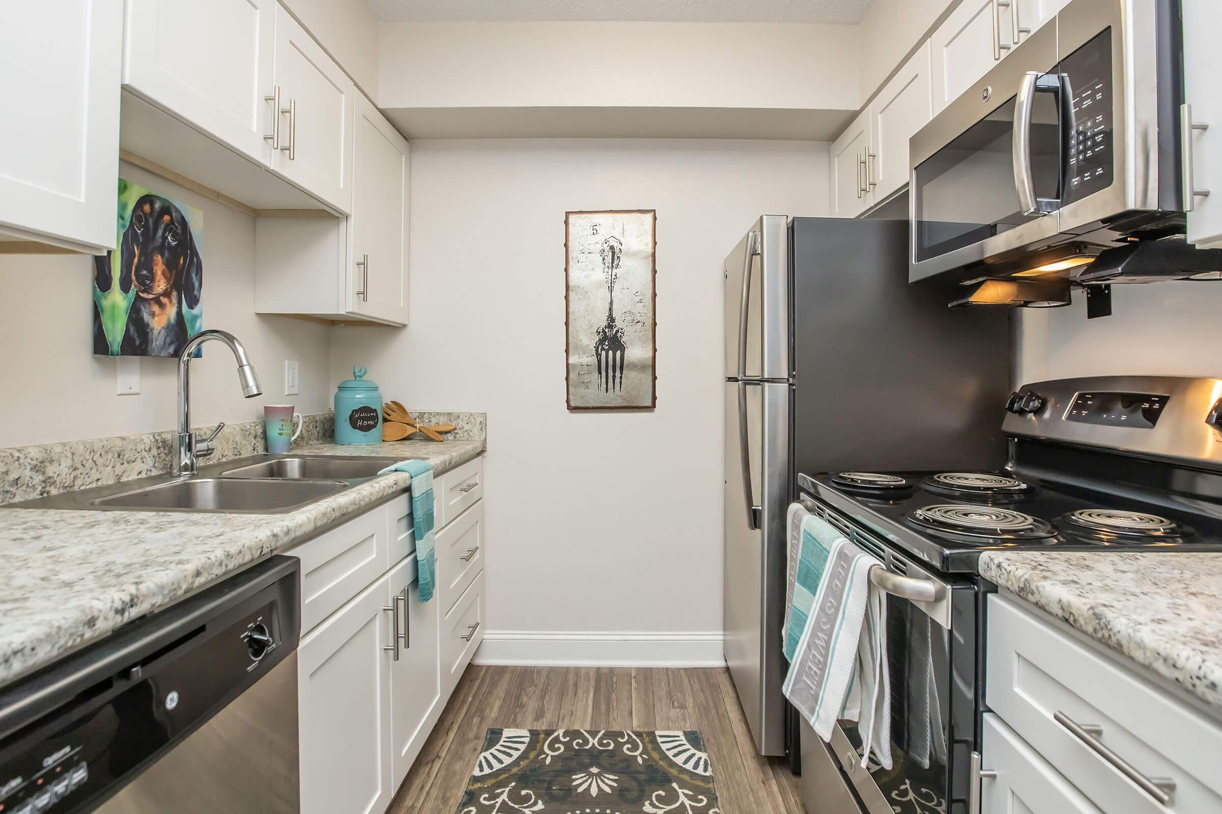 Nob Hill Apartment Homes – photo 5