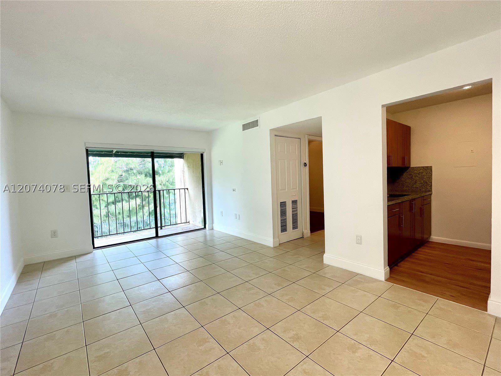 7415 SW 152nd Ave – photo 3