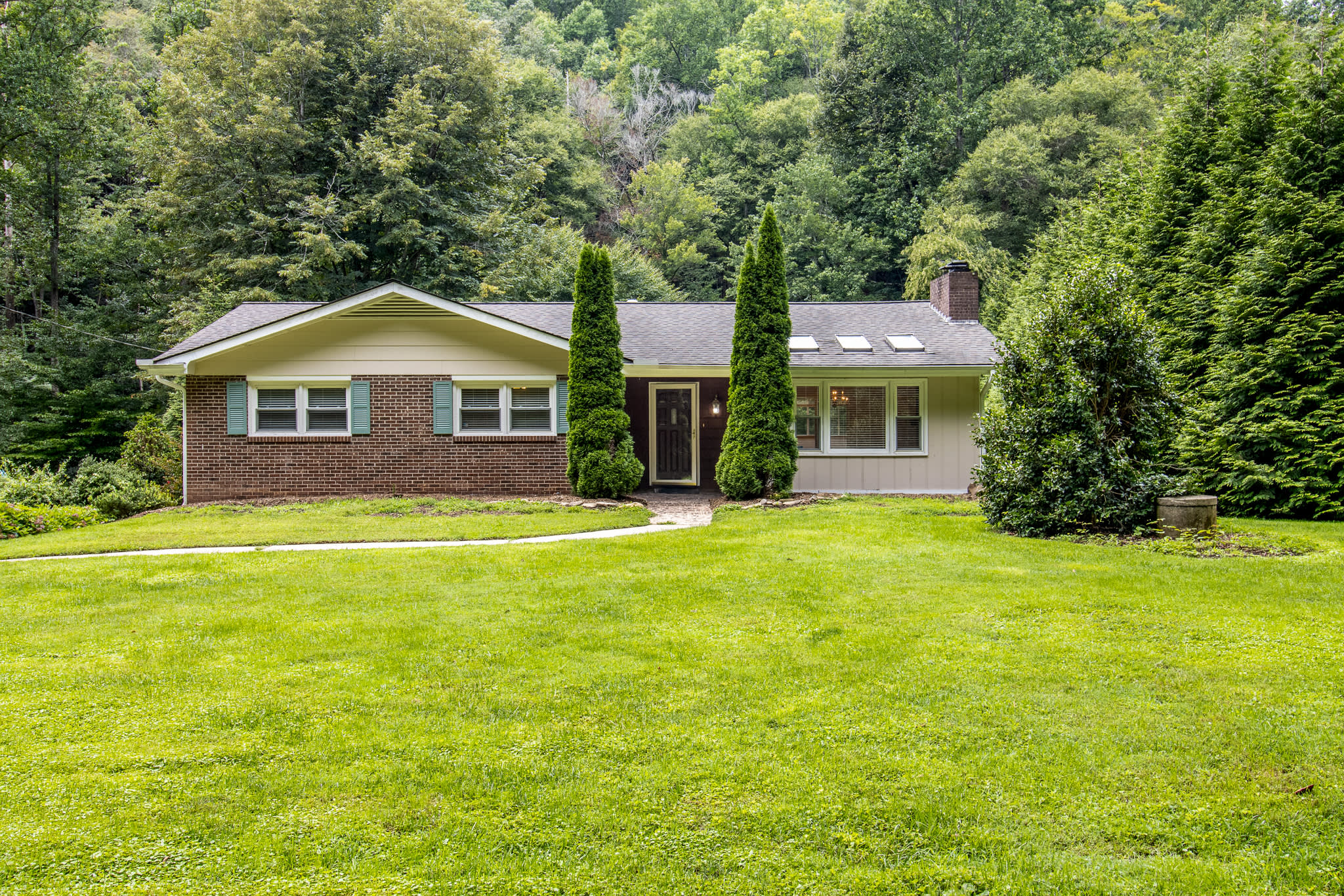 493 Kings Creek Road – photo 1