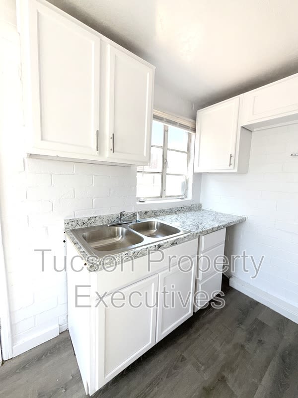 130 East Delano Street – photo 2