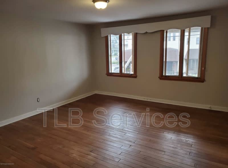 1310 Pittston Avenue – photo 5