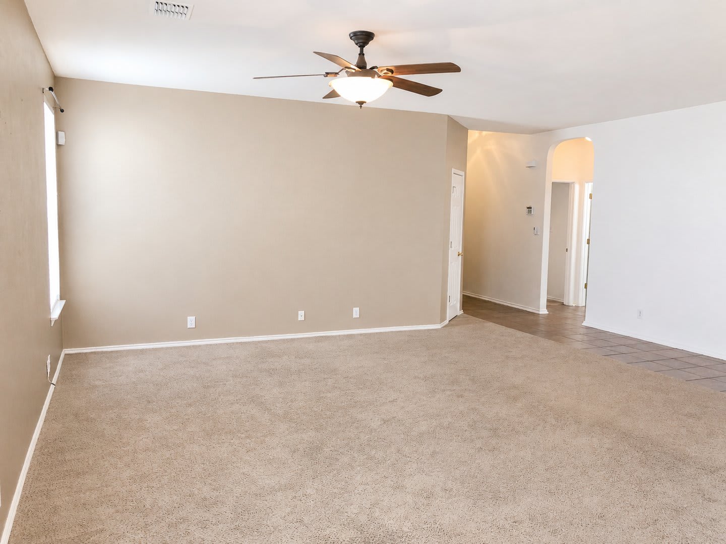 Two story home located in Steubing Ranch – photo 2