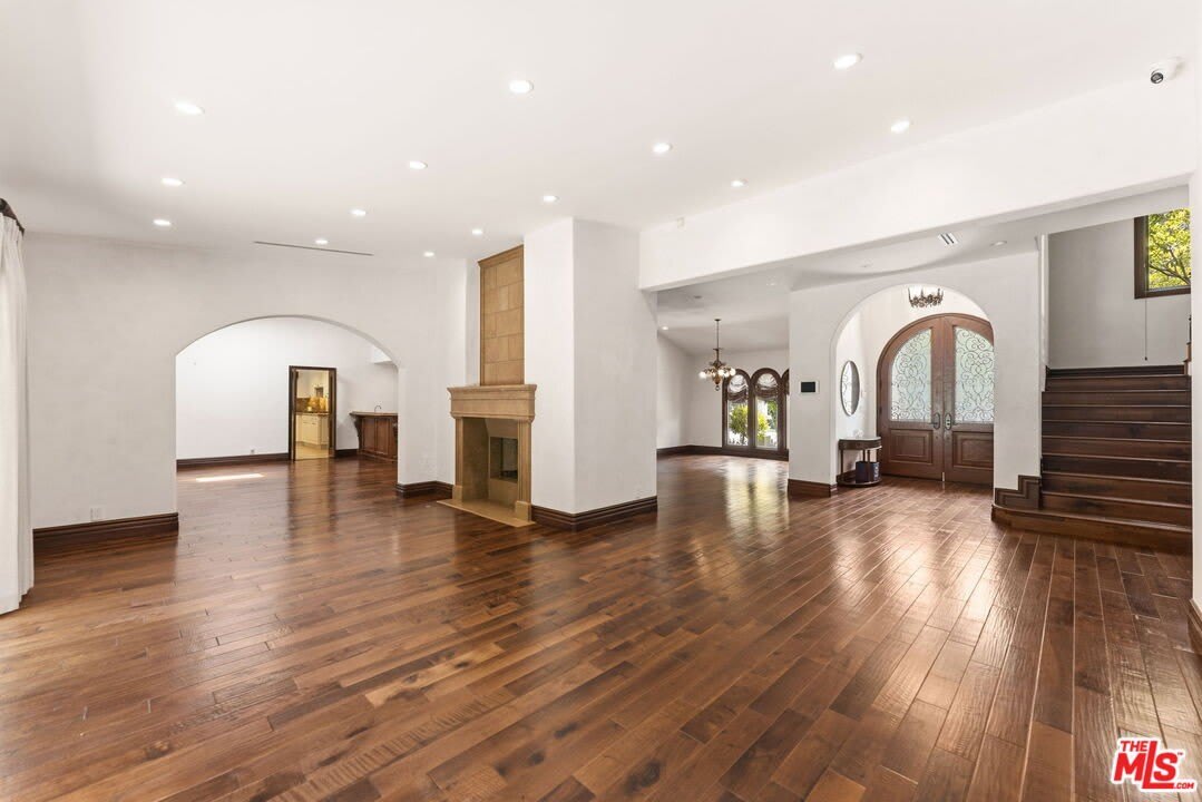 2108 San Ysidro Dr – photo 4