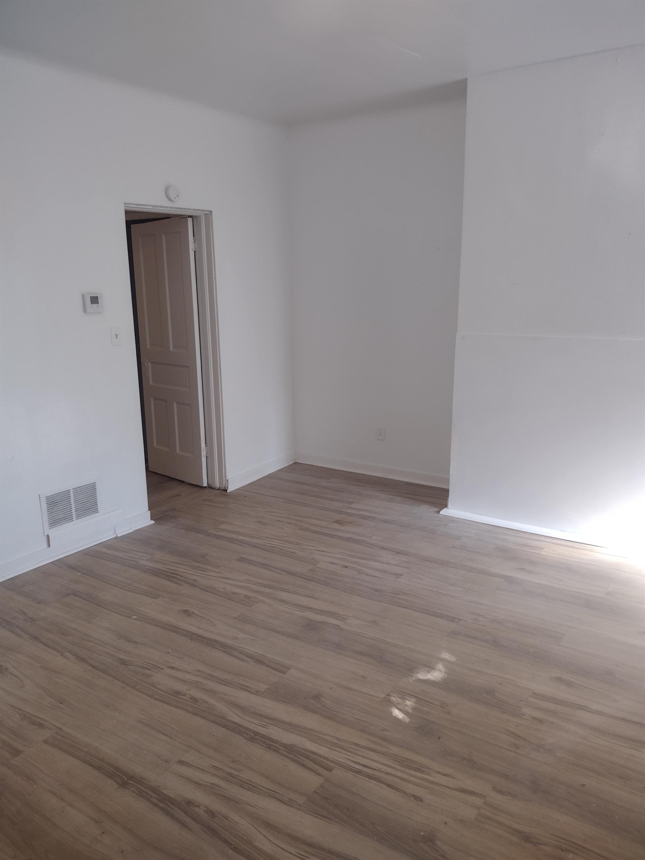 450 Card Ave Unit 1 – photo 4