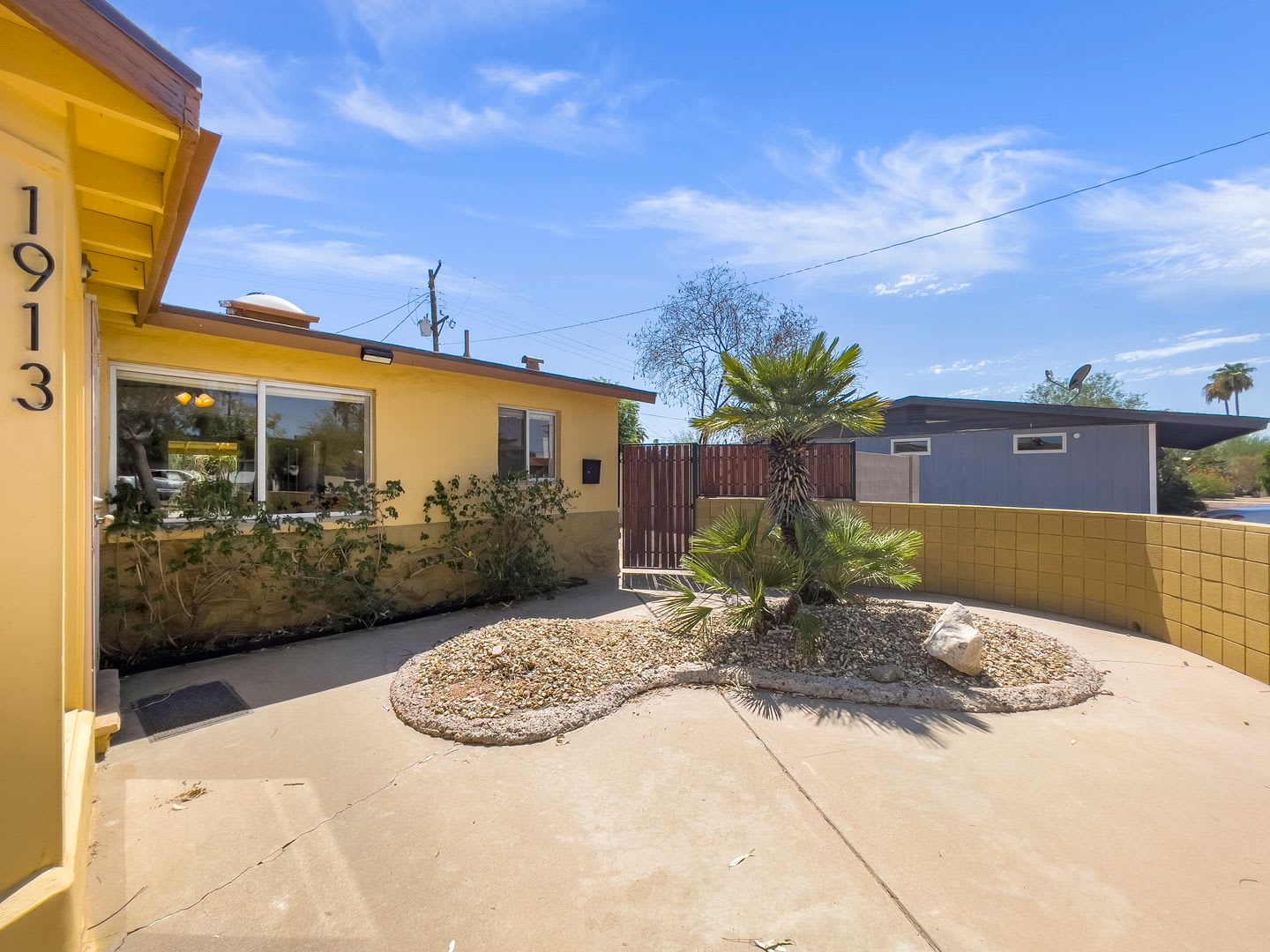 1913 E El Parque Drive – photo 3