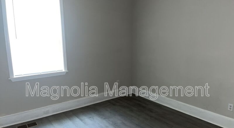 216-A Walnut St. – photo 3