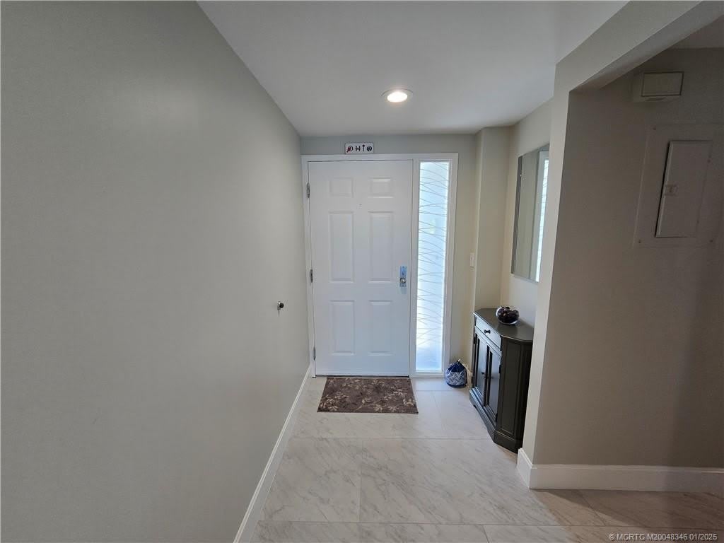 185 NE Edgewater Drive – photo 3
