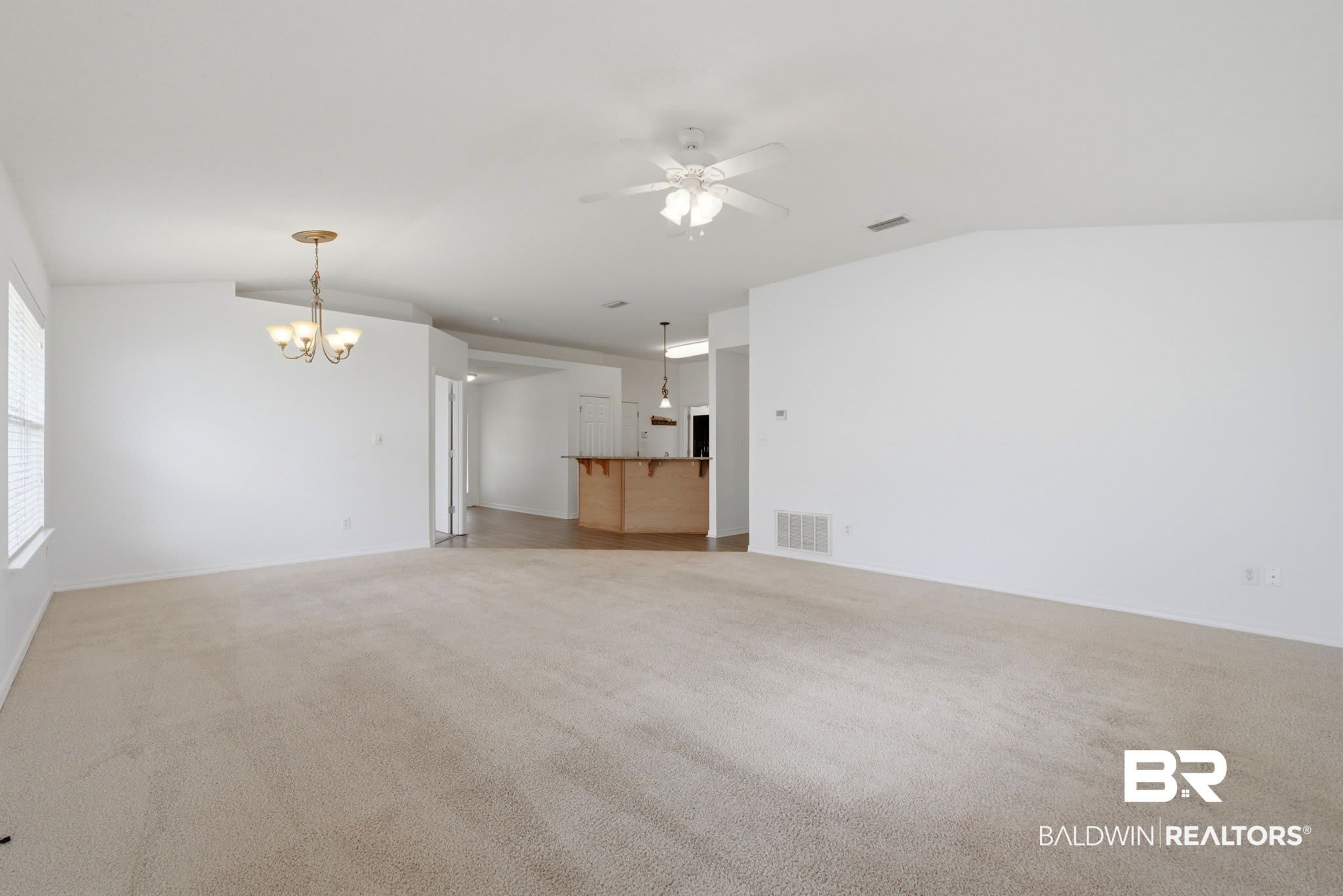 9841 Watkins Dr – photo 5