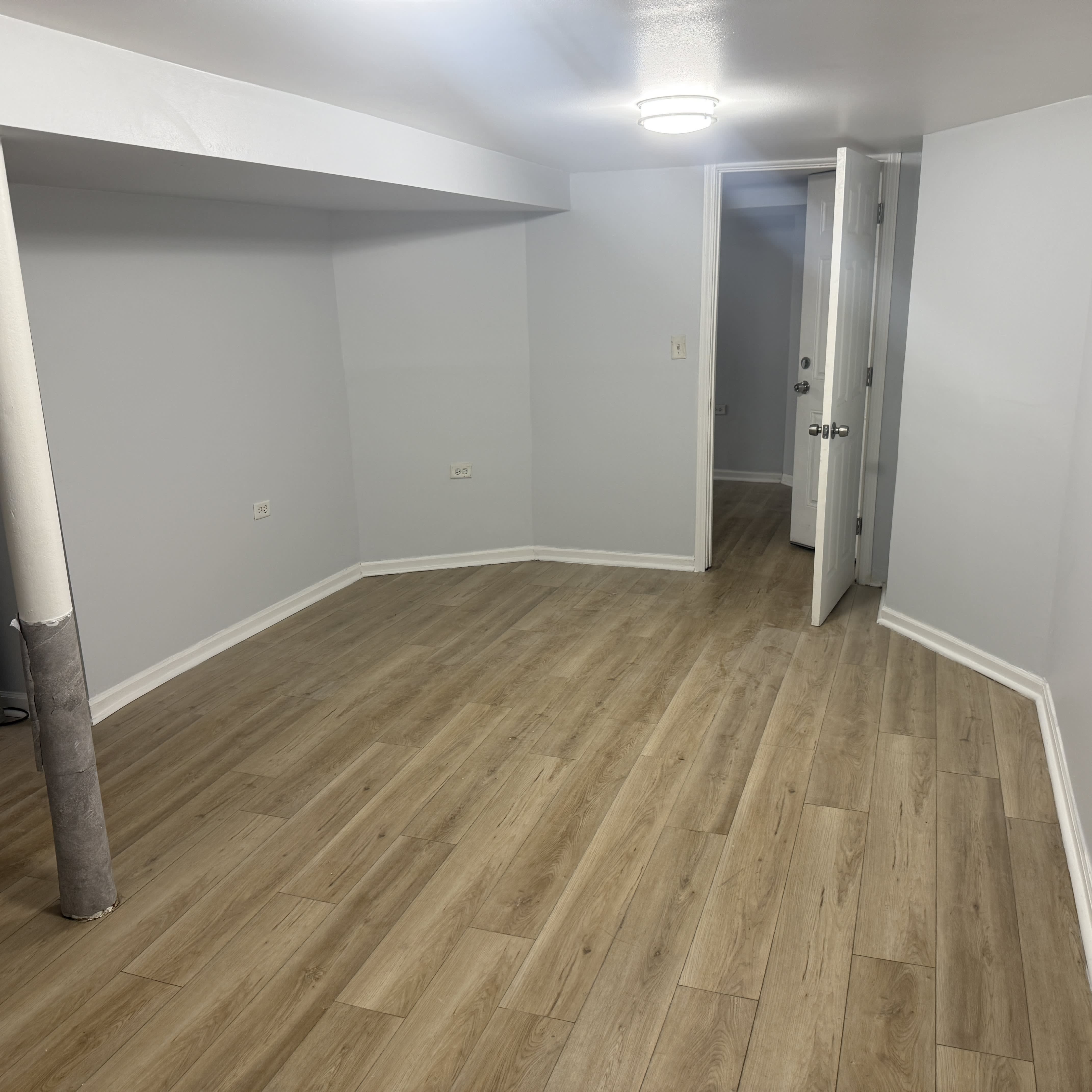 7640 S Phillips Ave Apt B – photo 5