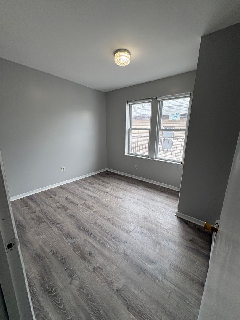 3 LUCILLE LLC. – photo 3
